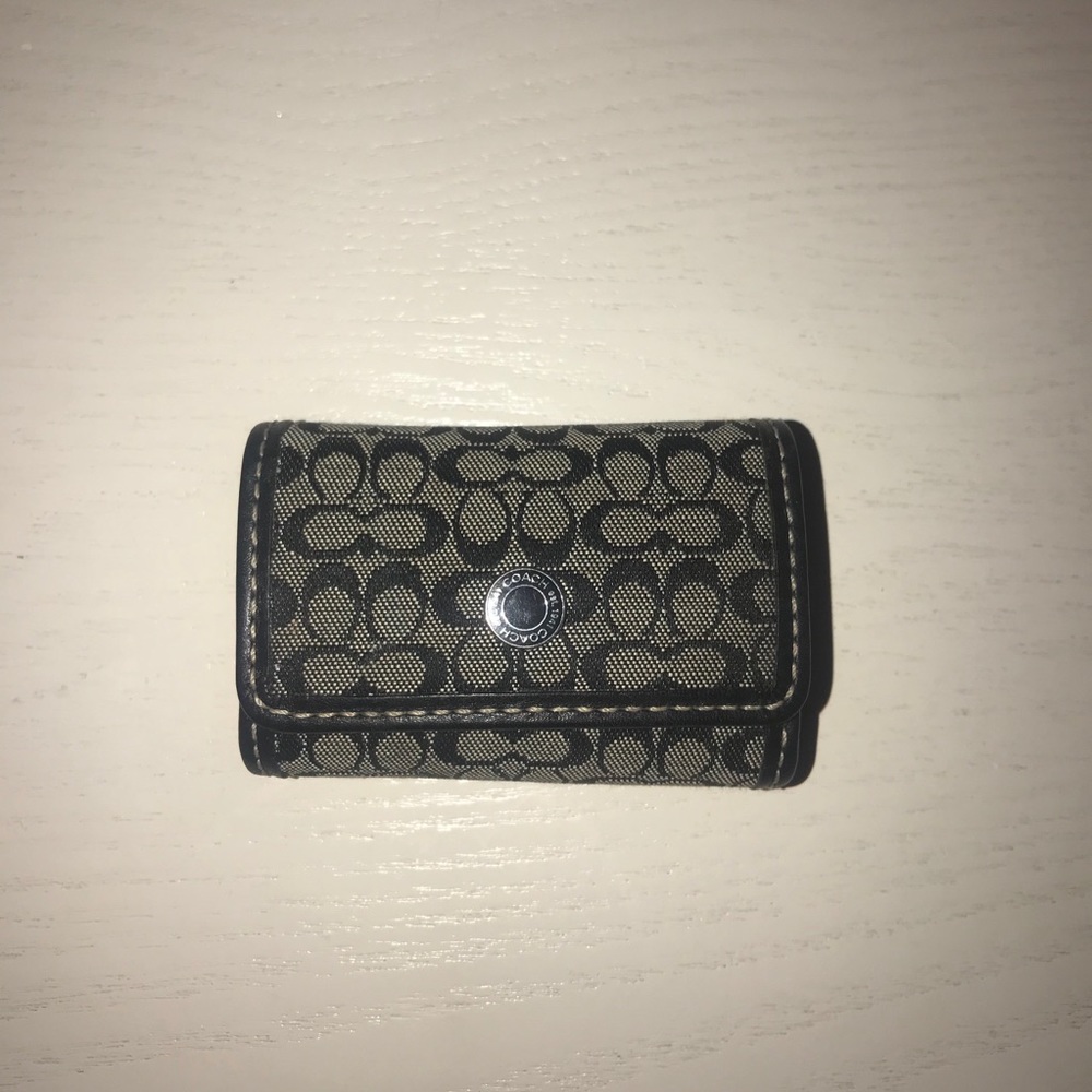 Coach Contact Case